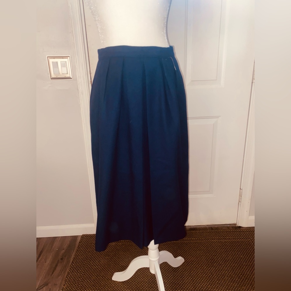 Vintage classic wool skirt